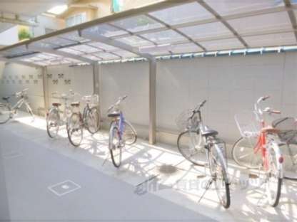 「駐輪場　自転車」