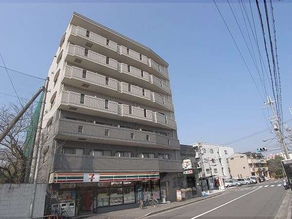 京都地下鉄烏丸線/今出川駅【徒歩8分】