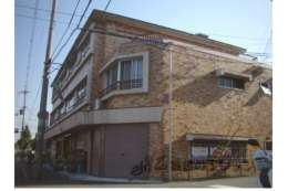 泉堂マンション（テナント）外観写真