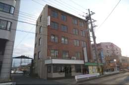 辻岩ビル本館外観写真