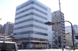 ヤサカ烏丸御池ビル外観写真