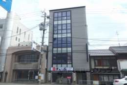 オヴェスト西院１外観写真