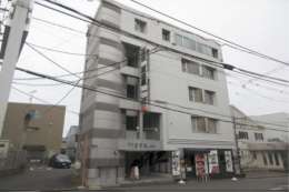 サンまり也ビル外観写真