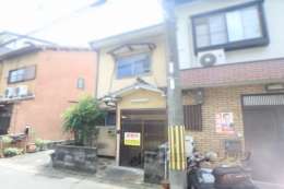 梅津林口町倉庫外観写真