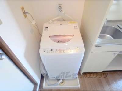 洗濯機置場　室内に設置可能です。